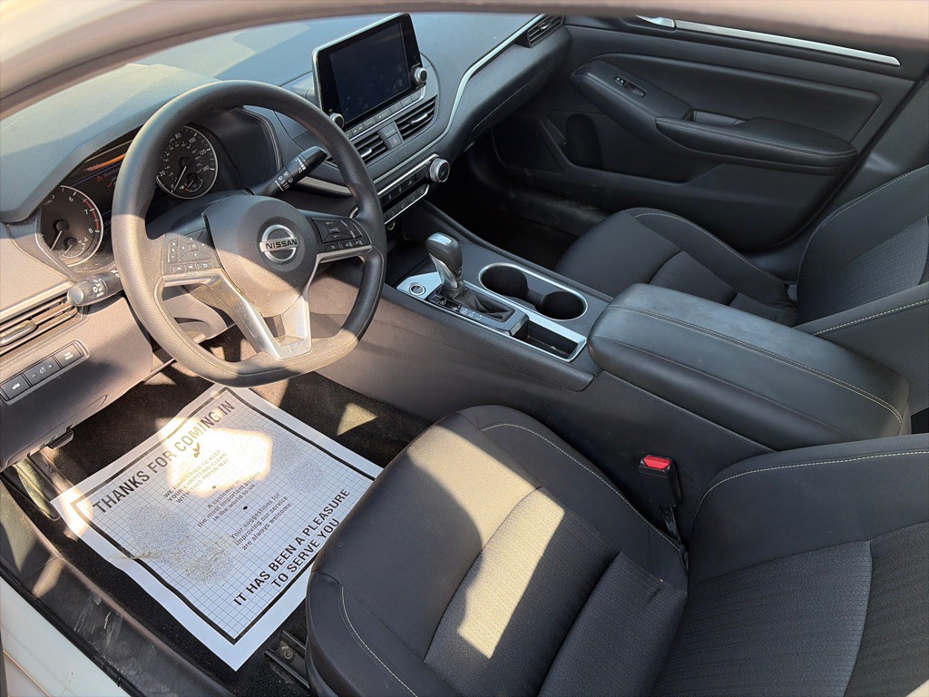2022 Nissan Altima Image 6