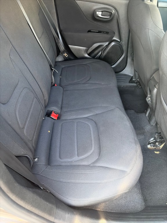 2019 Jeep Renegade Image 5