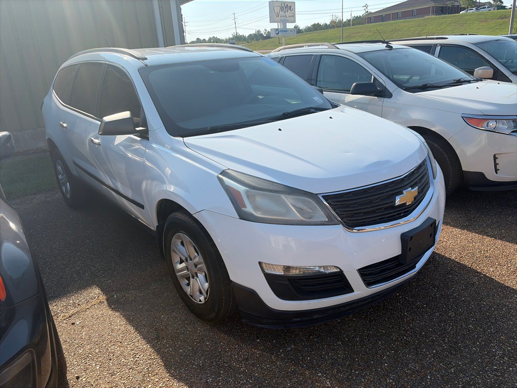 2016 Chevrolet Traverse Image 2