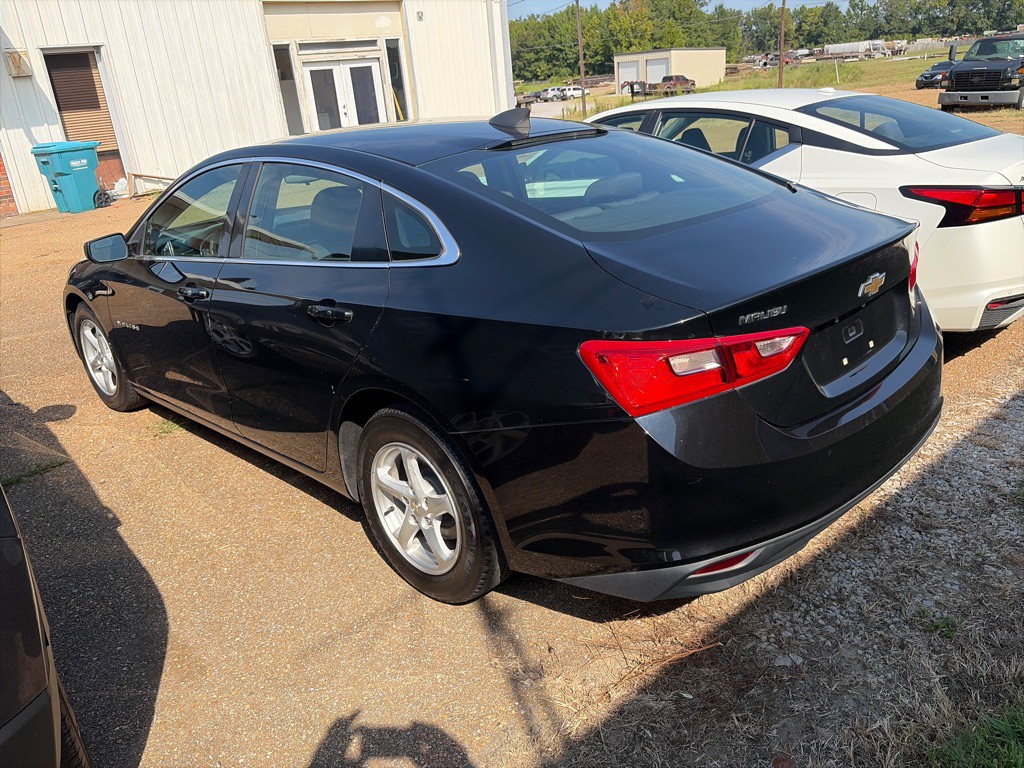 2018 Chevrolet Malibu Image 4