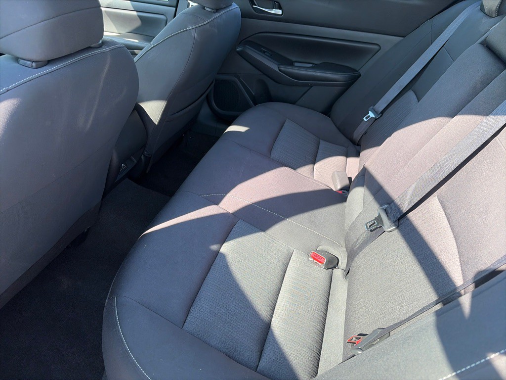 2022 Nissan Altima Image 5