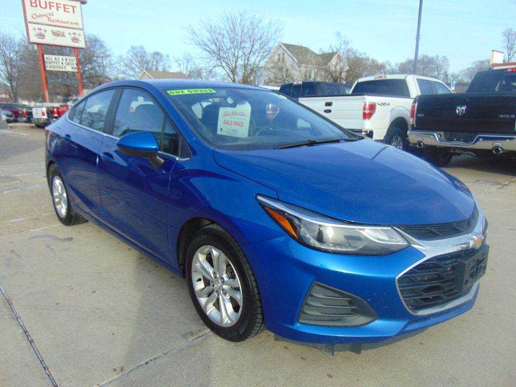 2019 Chevrolet Cruze Image 3