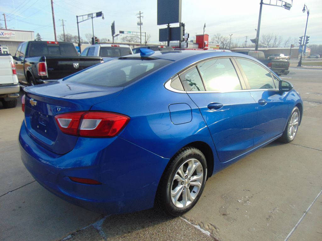 2019 Chevrolet Cruze Image 5
