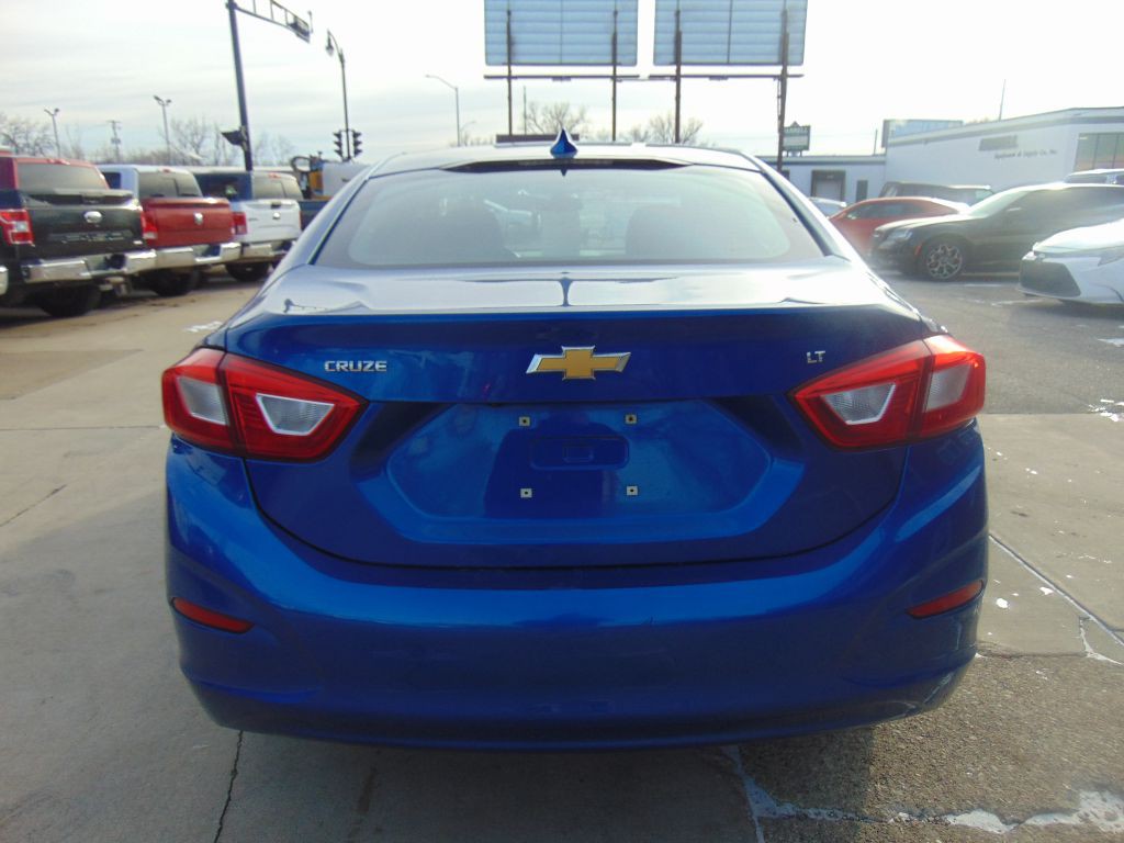 2019 Chevrolet Cruze Image 6
