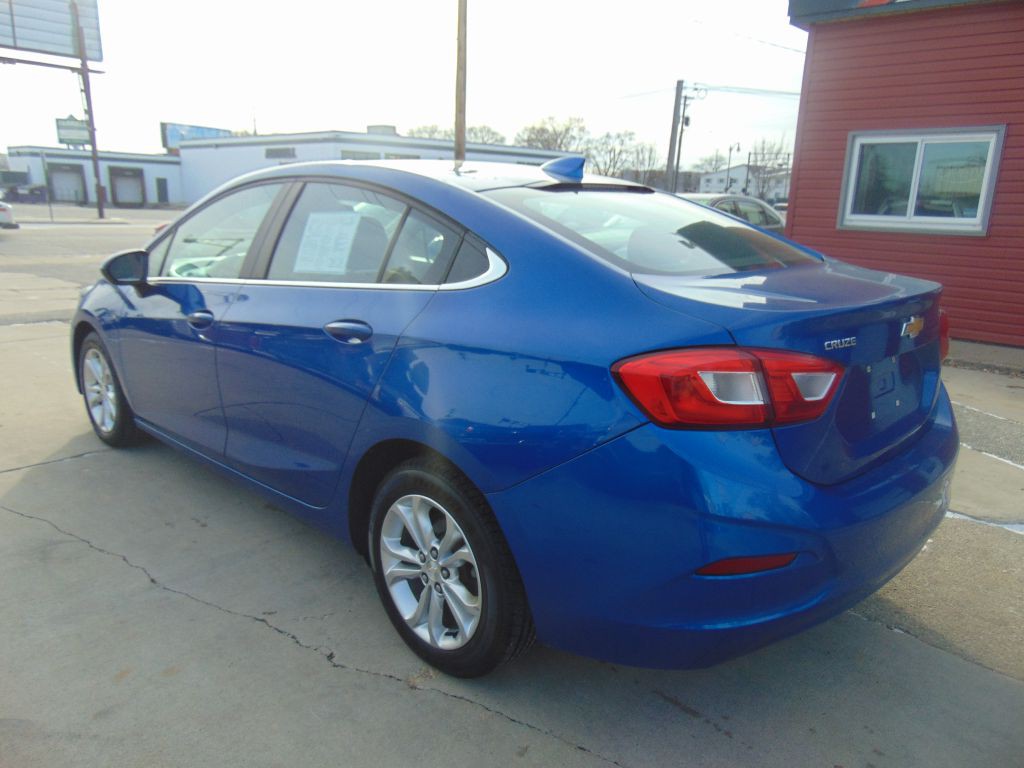 2019 Chevrolet Cruze Image 7