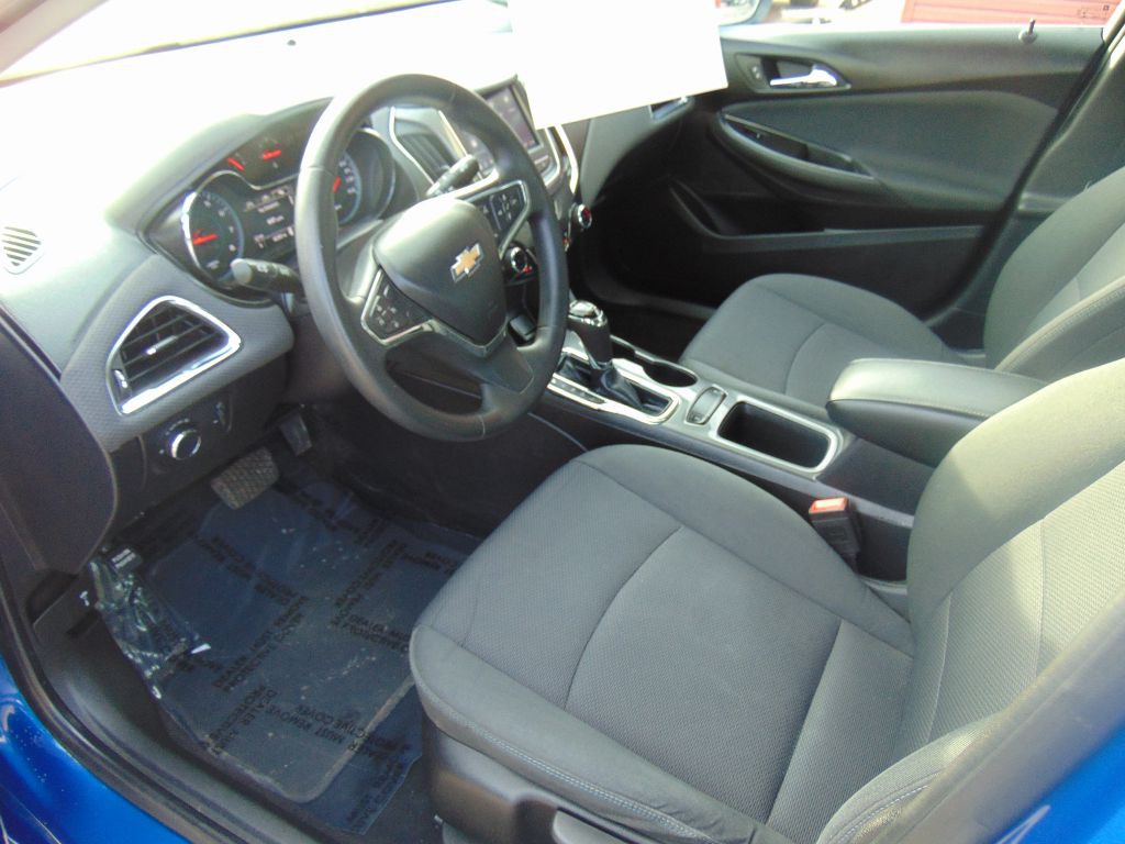 2019 Chevrolet Cruze Image 11