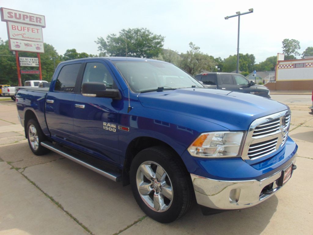 2018 RAM 1500 Image 3