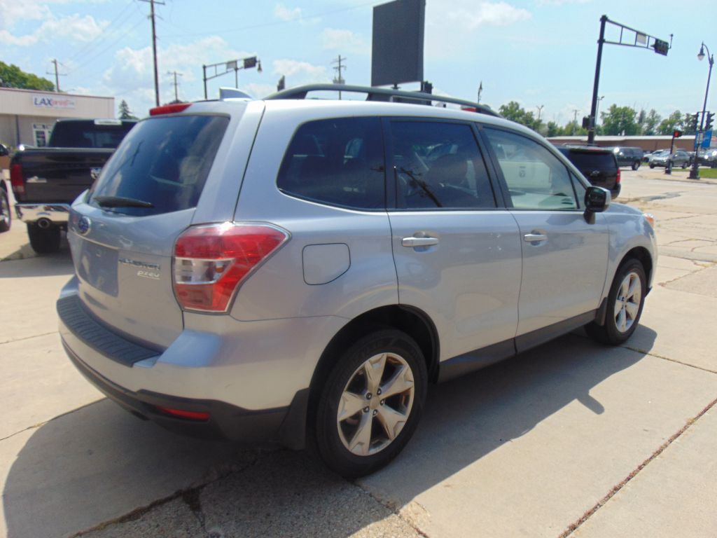 2016 Subaru Forester Image 5