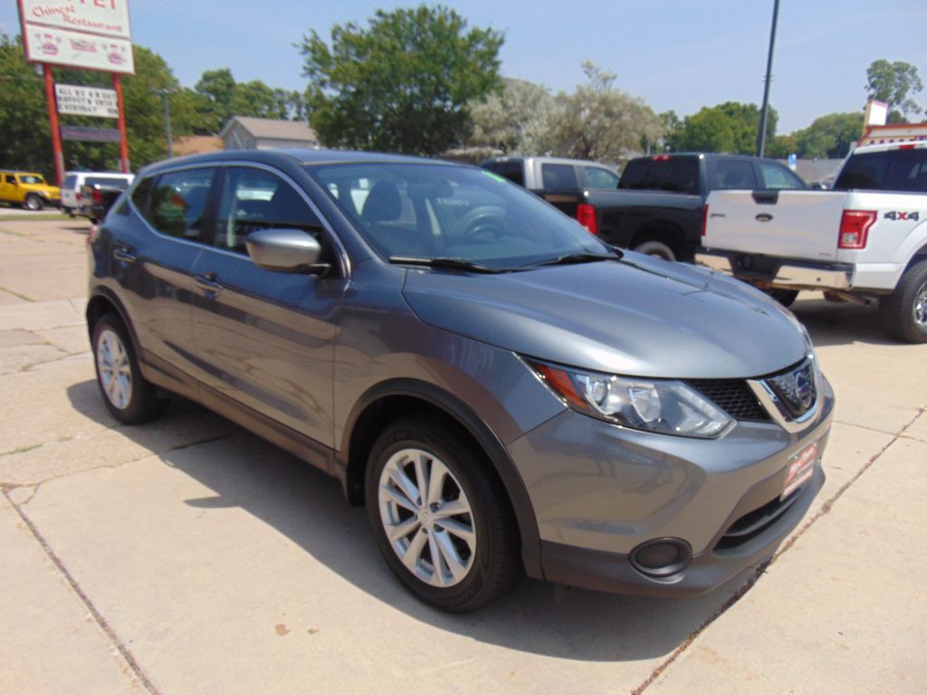 2018 Nissan Rogue Image 3
