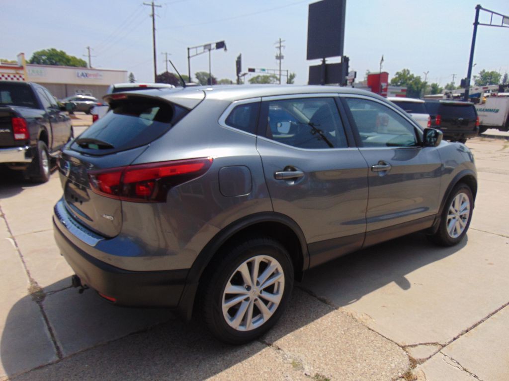 2018 Nissan Rogue Image 5