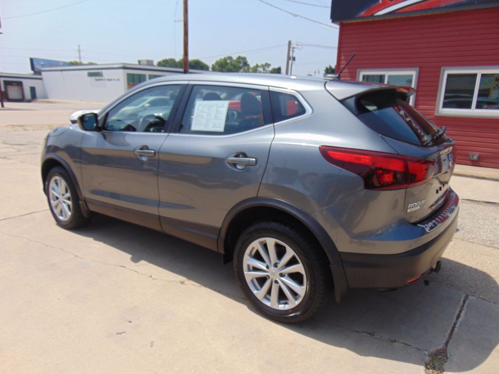 2018 Nissan Rogue Image 7
