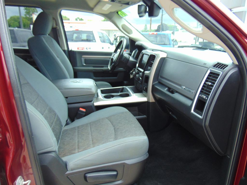 2016 RAM 1500 Image 10