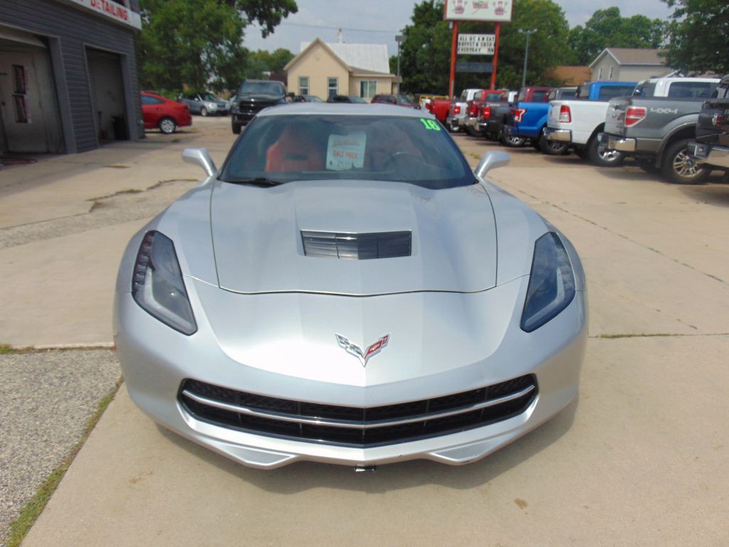 2016 Chevrolet Corvette Image 2