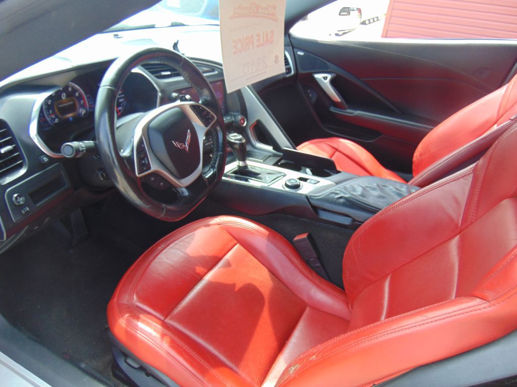 2016 Chevrolet Corvette Image 9