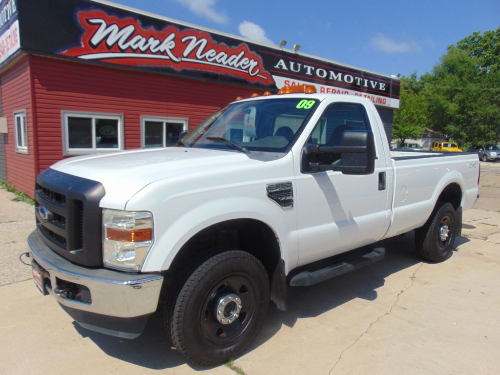 2009 Ford F-250 Image 1