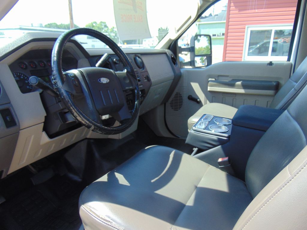 2009 Ford F-250 Image 9