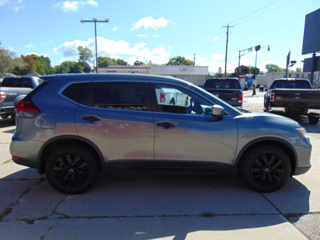 2017 Nissan Rogue Image 4