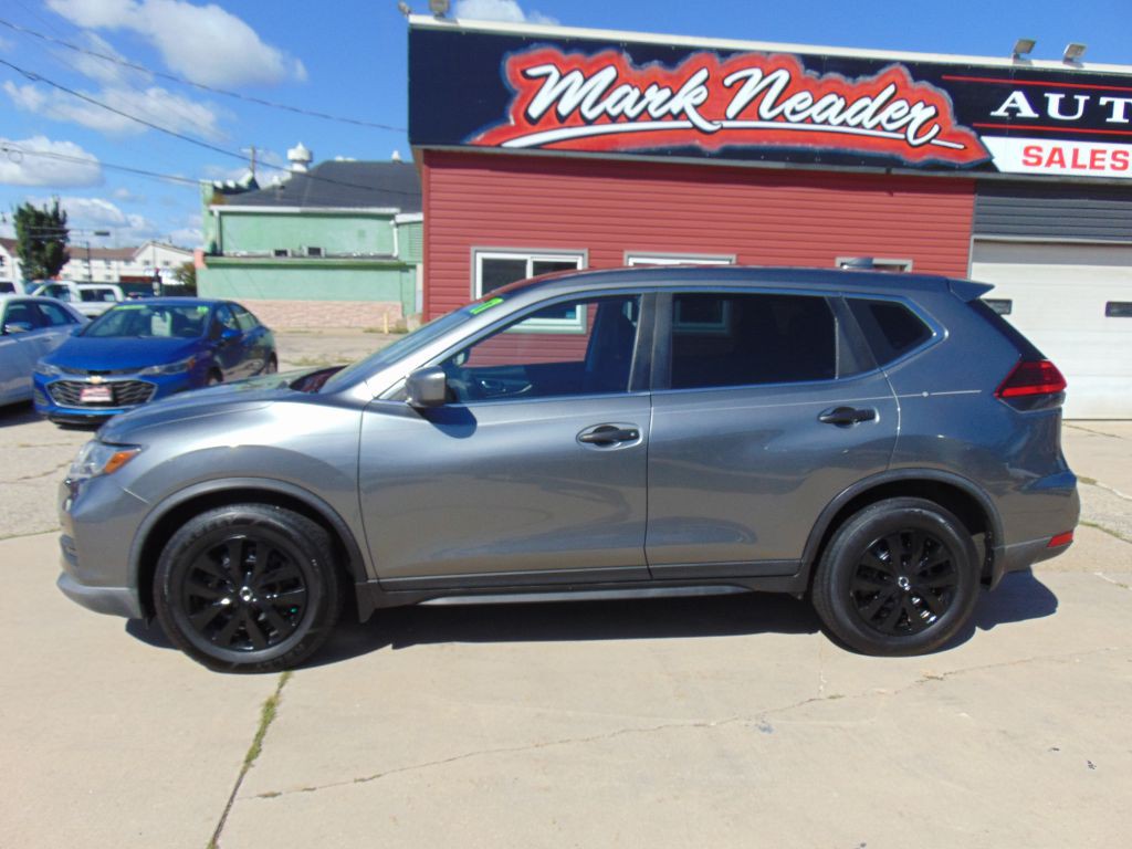 2017 Nissan Rogue Image 8