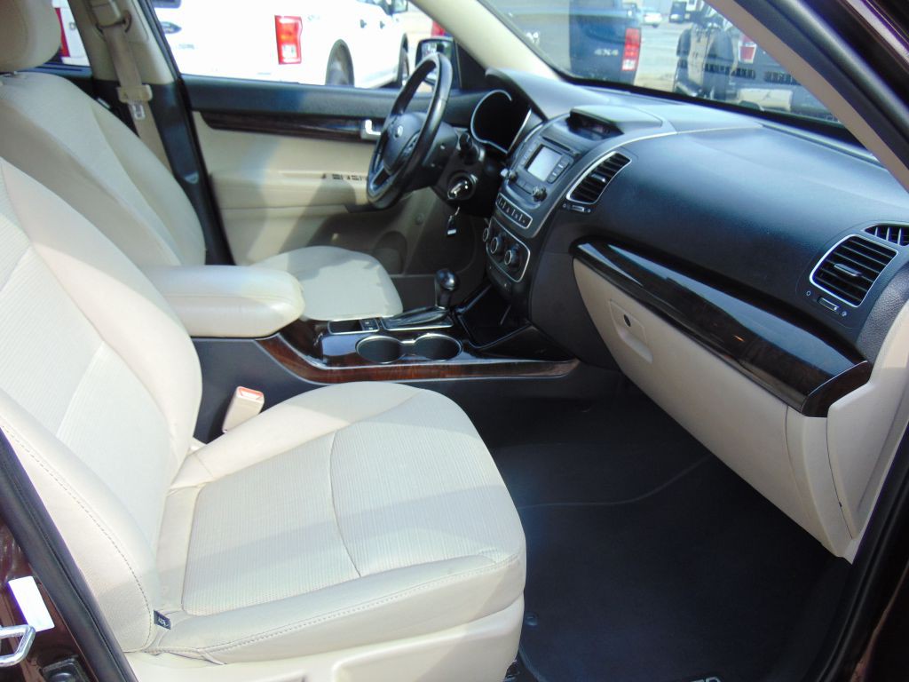 2014 Kia Sorento Image 9