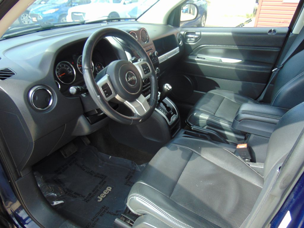 2016 Jeep Compass Image 11