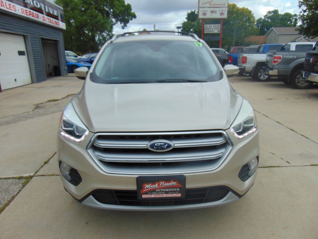 2017 Ford Escape Image 2