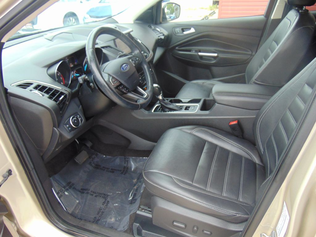 2017 Ford Escape Image 11