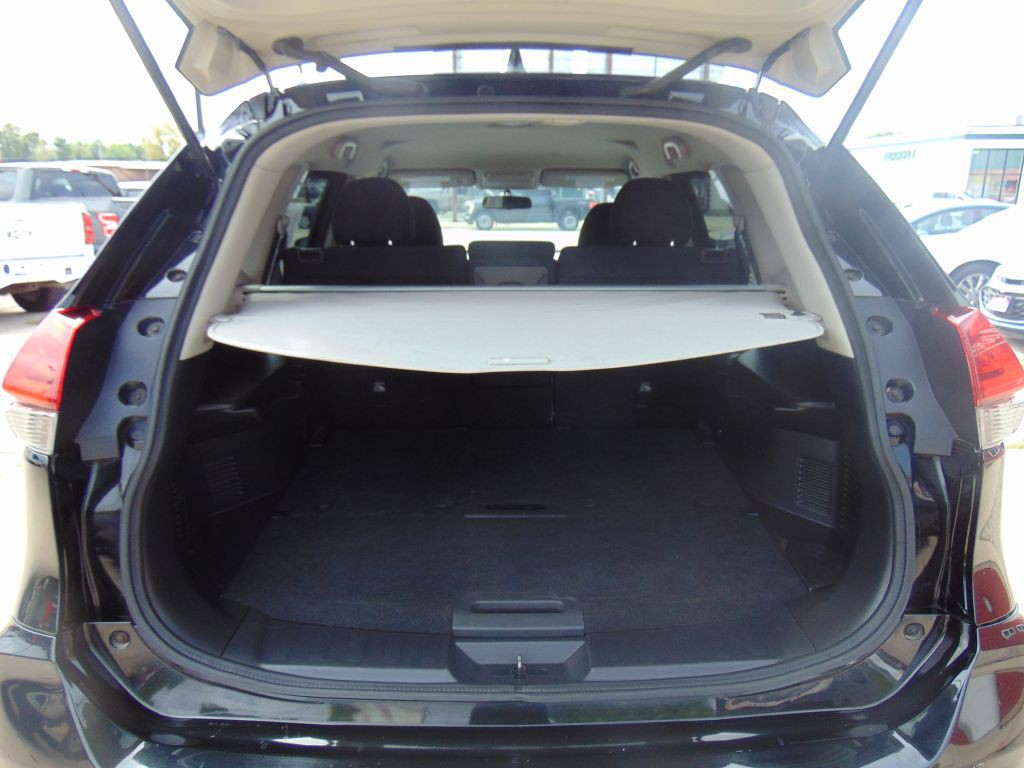 2017 Nissan Rogue Image 6
