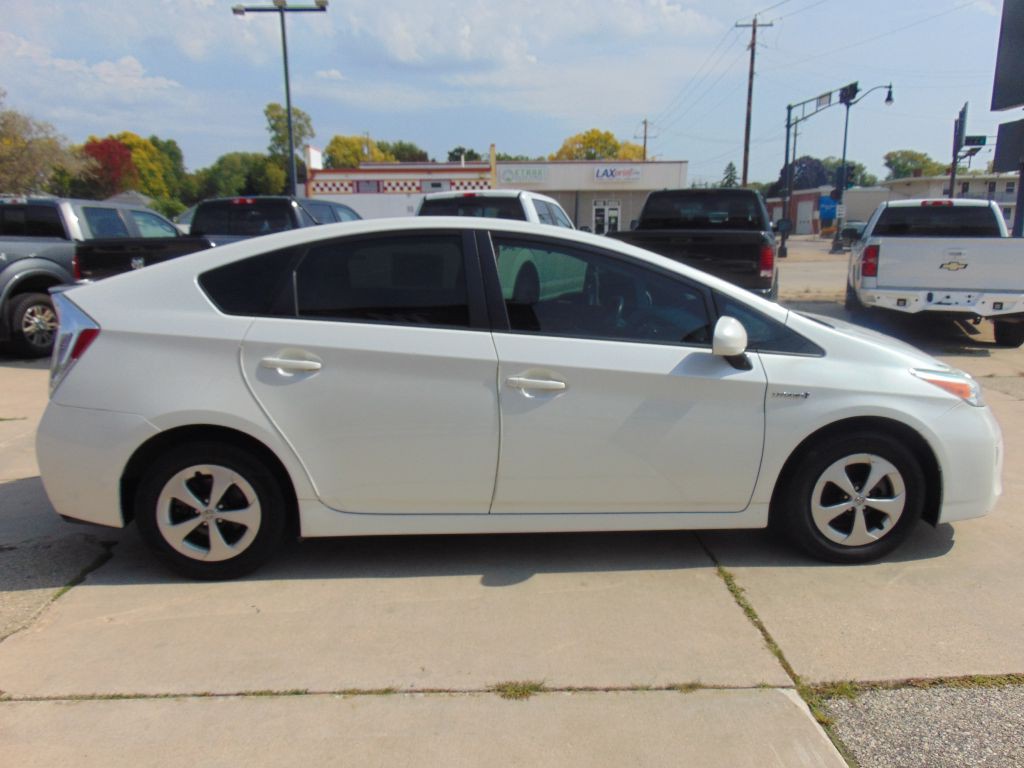 2015 Toyota Prius Image 4