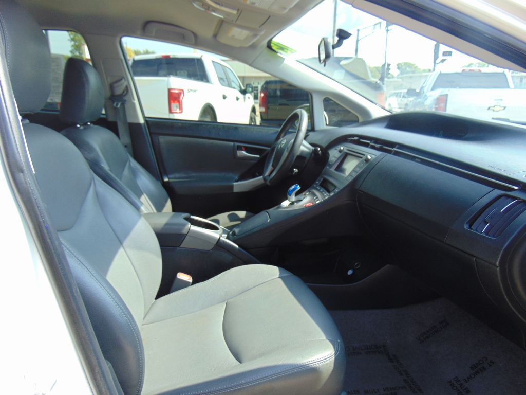 2015 Toyota Prius Image 10