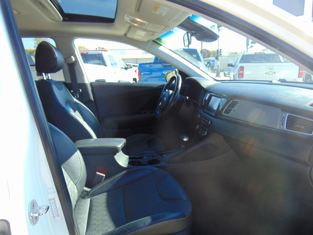 2017 Kia Niro Image 10