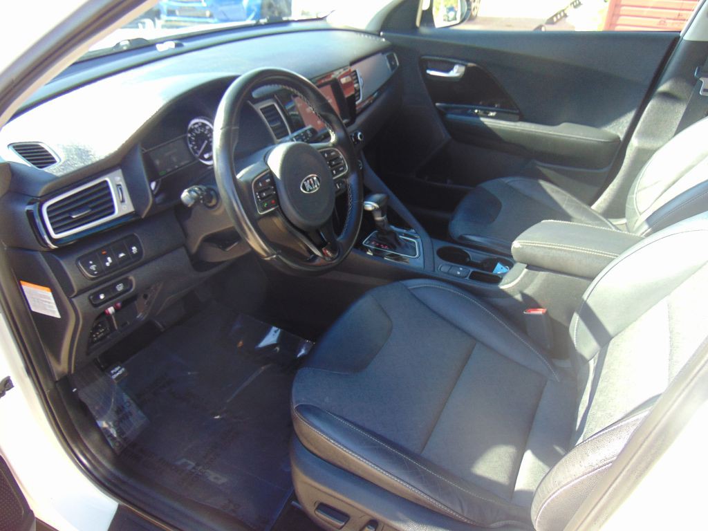 2017 Kia Niro Image 11