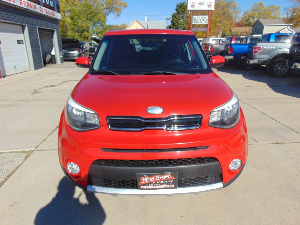 2018 Kia Soul Image 2