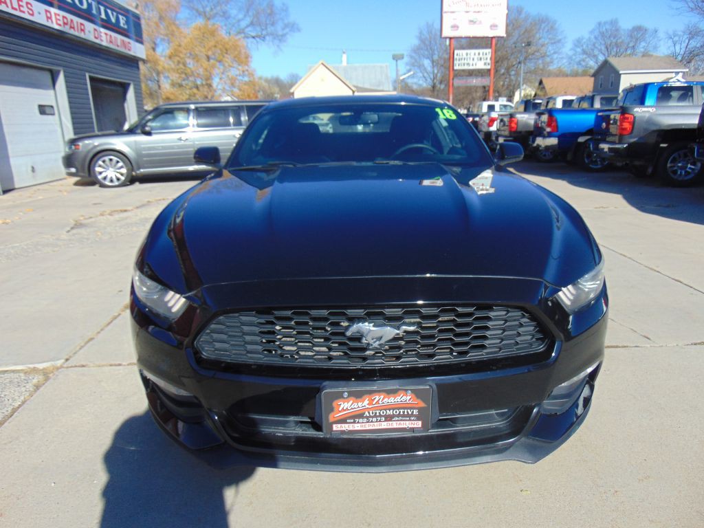 2016 Ford Mustang Image 2