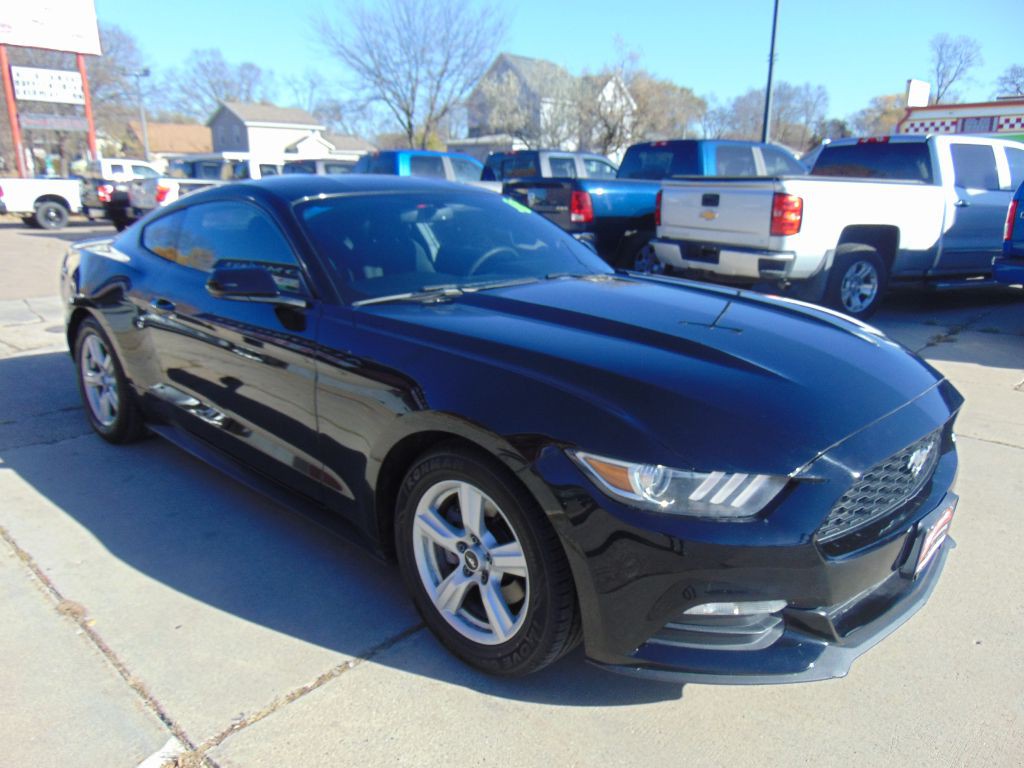 2016 Ford Mustang Image 3