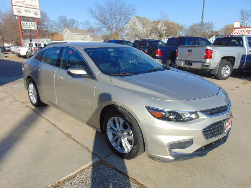 2016 Chevrolet Malibu Image 3