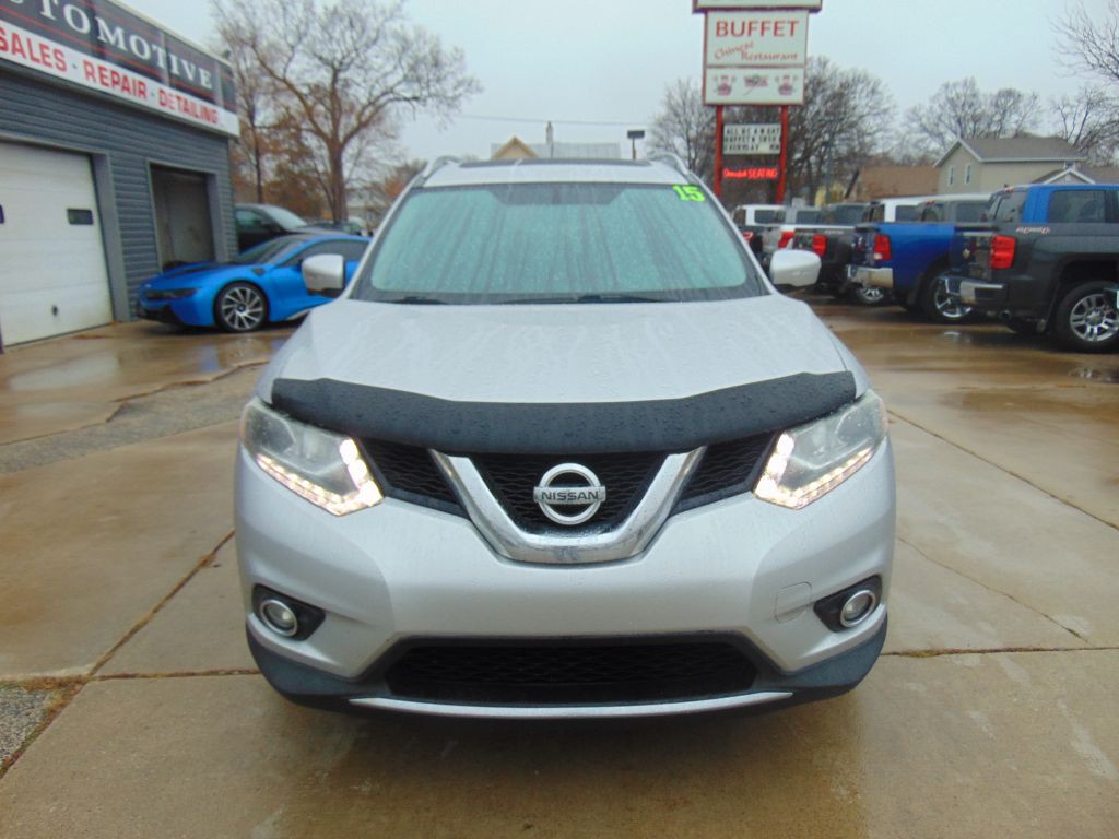 2015 Nissan Rogue Image 2