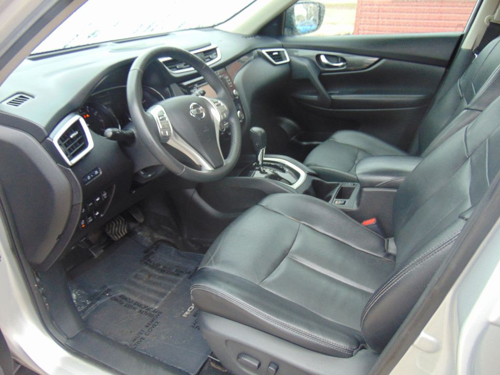 2015 Nissan Rogue Image 11
