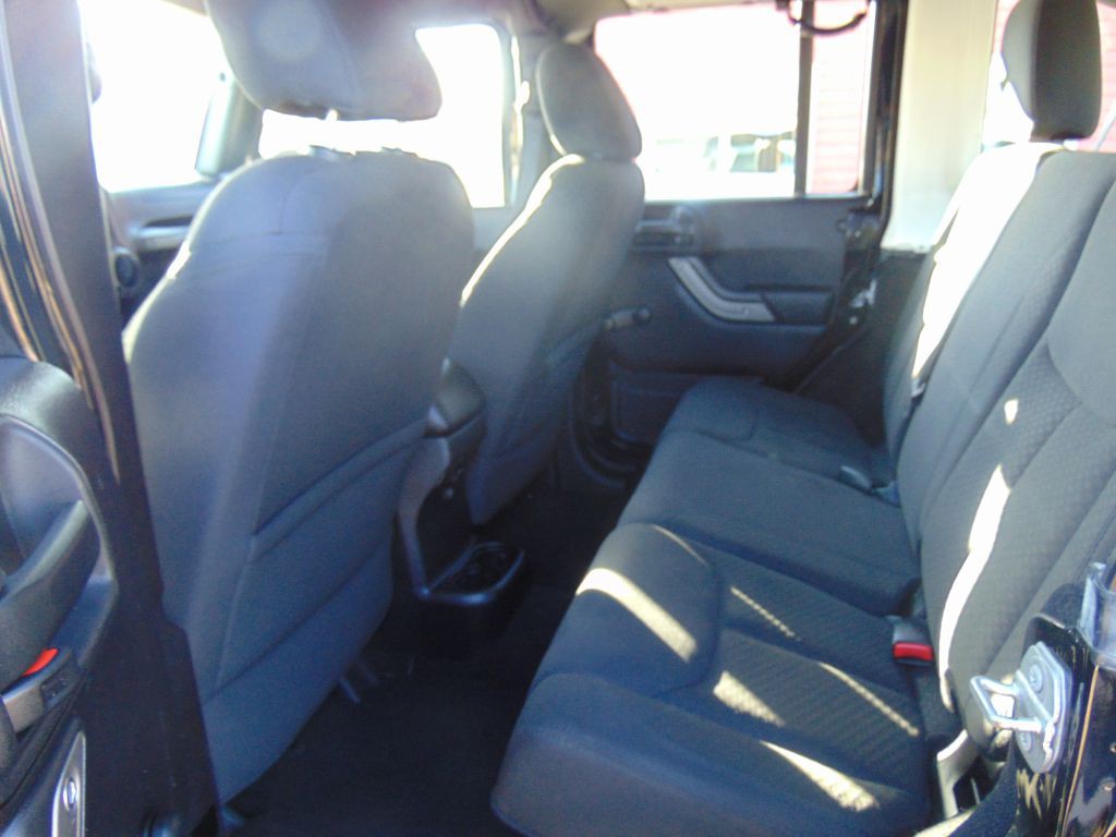 2016 Jeep Wrangler Unlimited Image 9