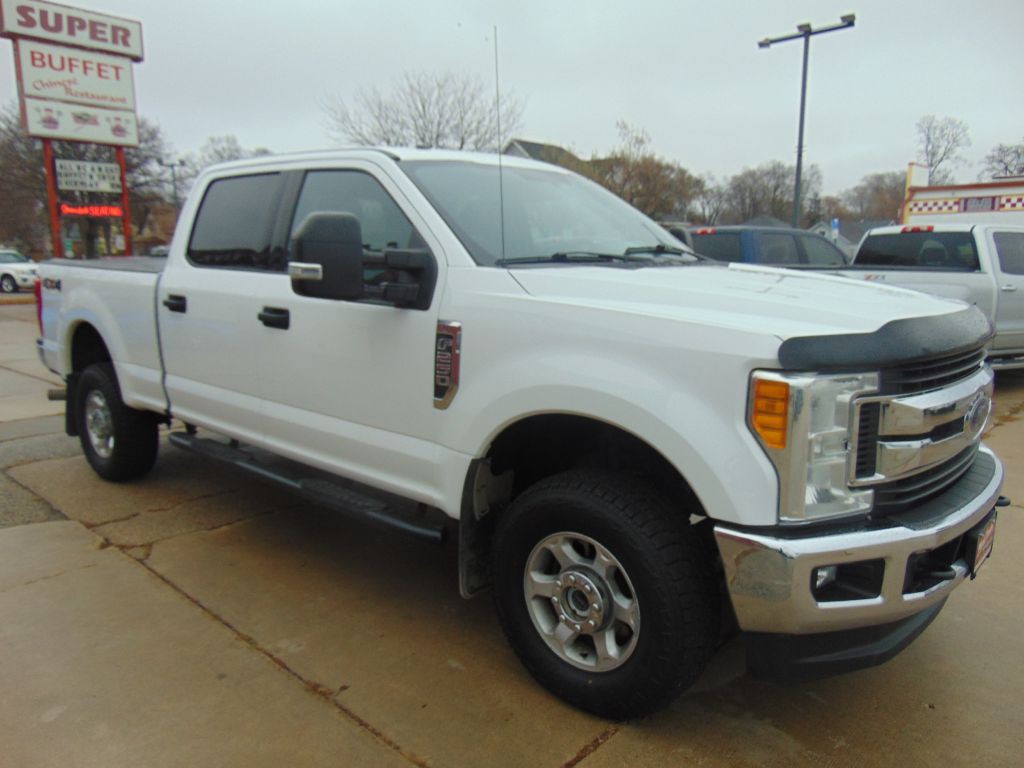2017 Ford F-250 Image 3