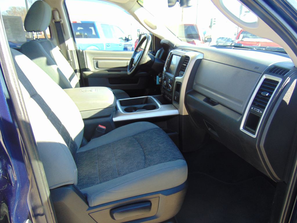 2017 RAM 1500 Image 10