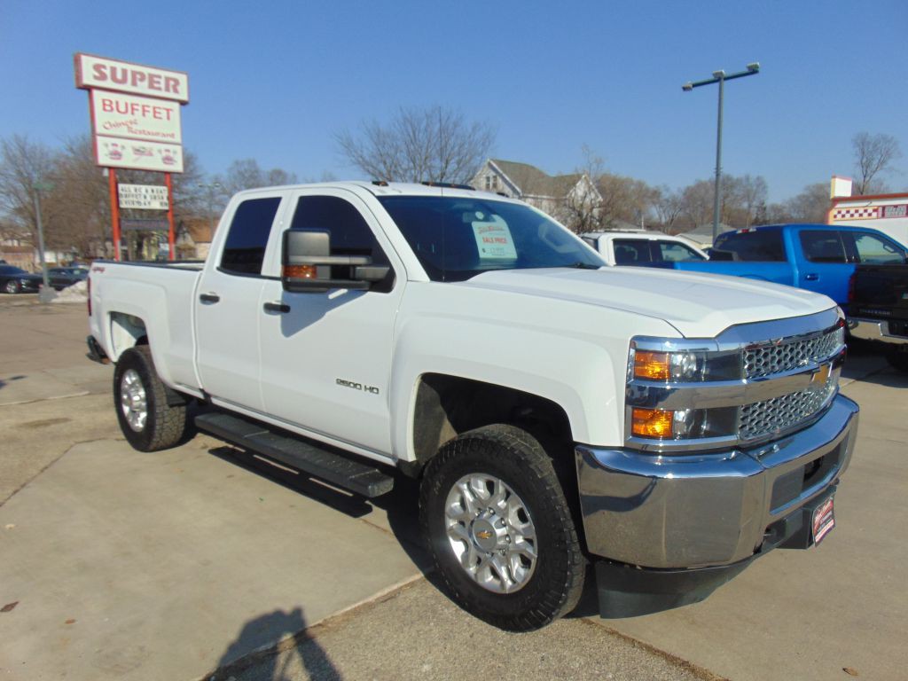 2019 Chevrolet Silverado 1500 Image 3