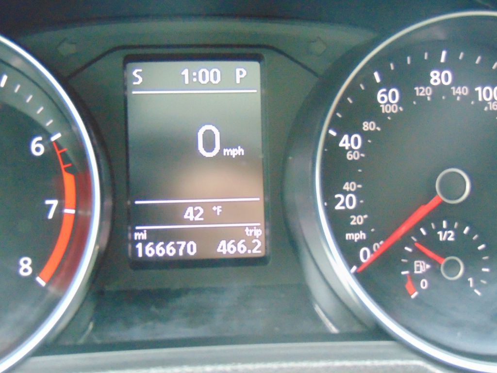 2016 Volkswagen Passat Image 12