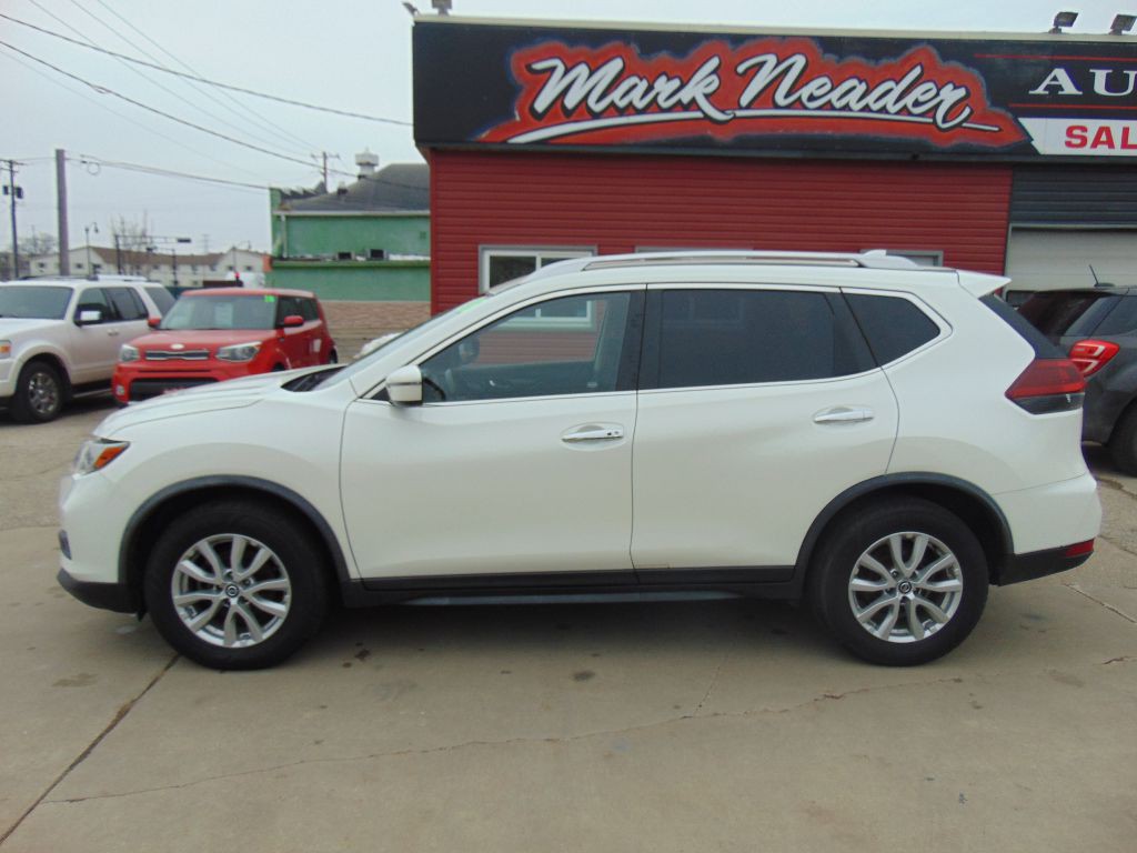 2018 Nissan Rogue Image 8