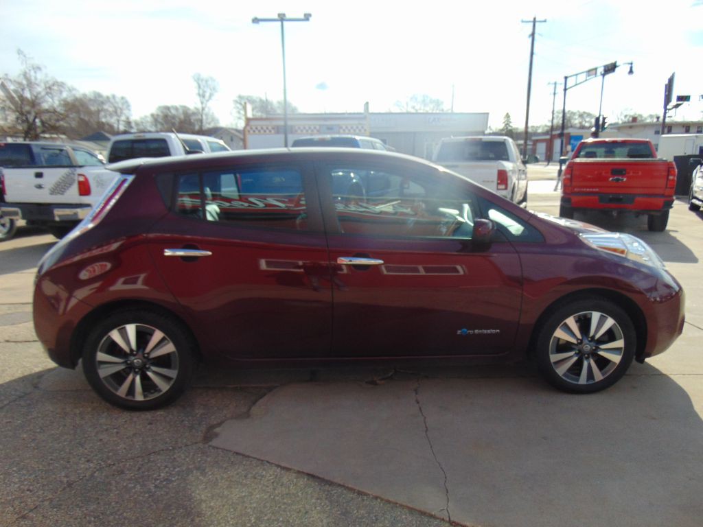 2017 Nissan Leaf Image 4