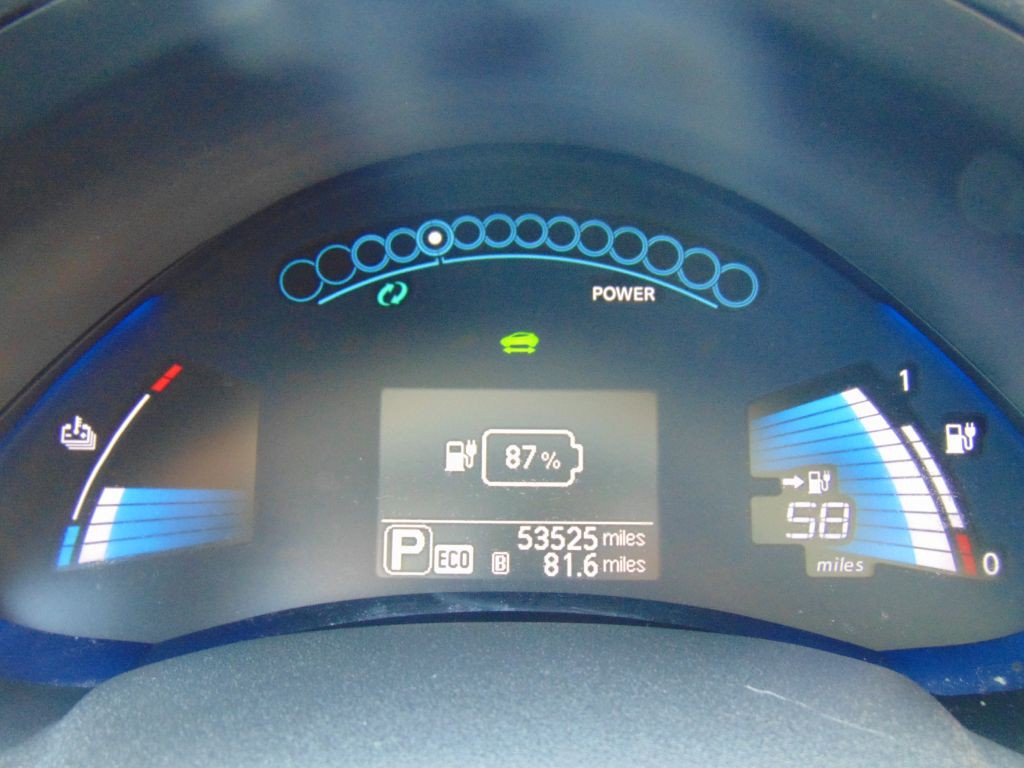 2017 Nissan Leaf Image 14