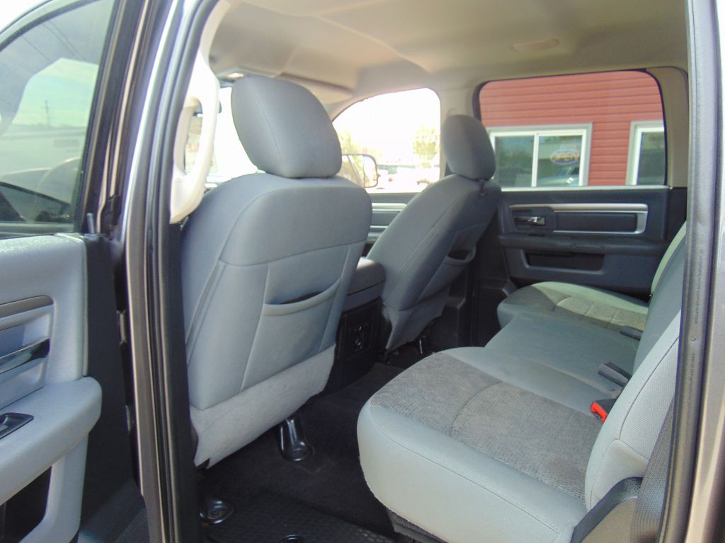 2015 RAM 2500 Image 9