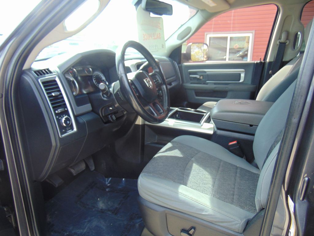 2015 RAM 2500 Image 11