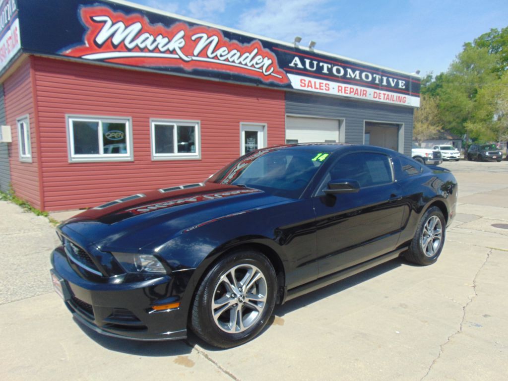 2014 Ford Mustang Image 1