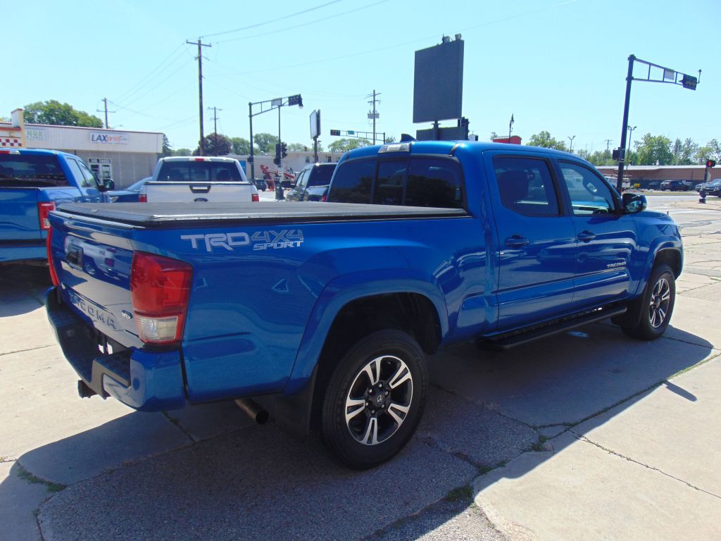 2016 Toyota Tacoma Image 5
