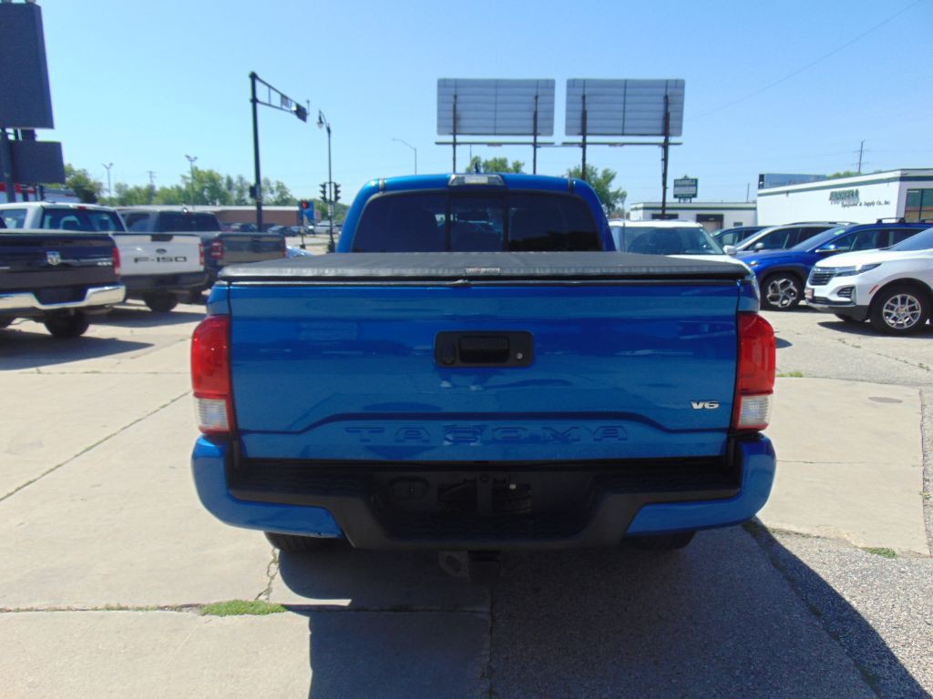 2016 Toyota Tacoma Image 6